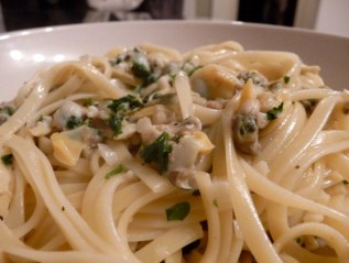 Pasta with White Clam Sauce (Out of Date&nbsp;Version)