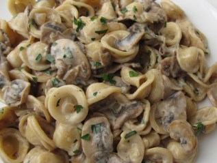 Pasta with Mushrooms and Blue&nbsp;Cheese